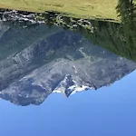 Evelyne By Interhome Apartamento